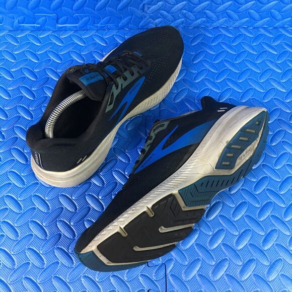 Brooks Launch 8 Mens Size 9D Black Blue Running Walking Athletic Sneakers Shoes - Picture 2 of 12